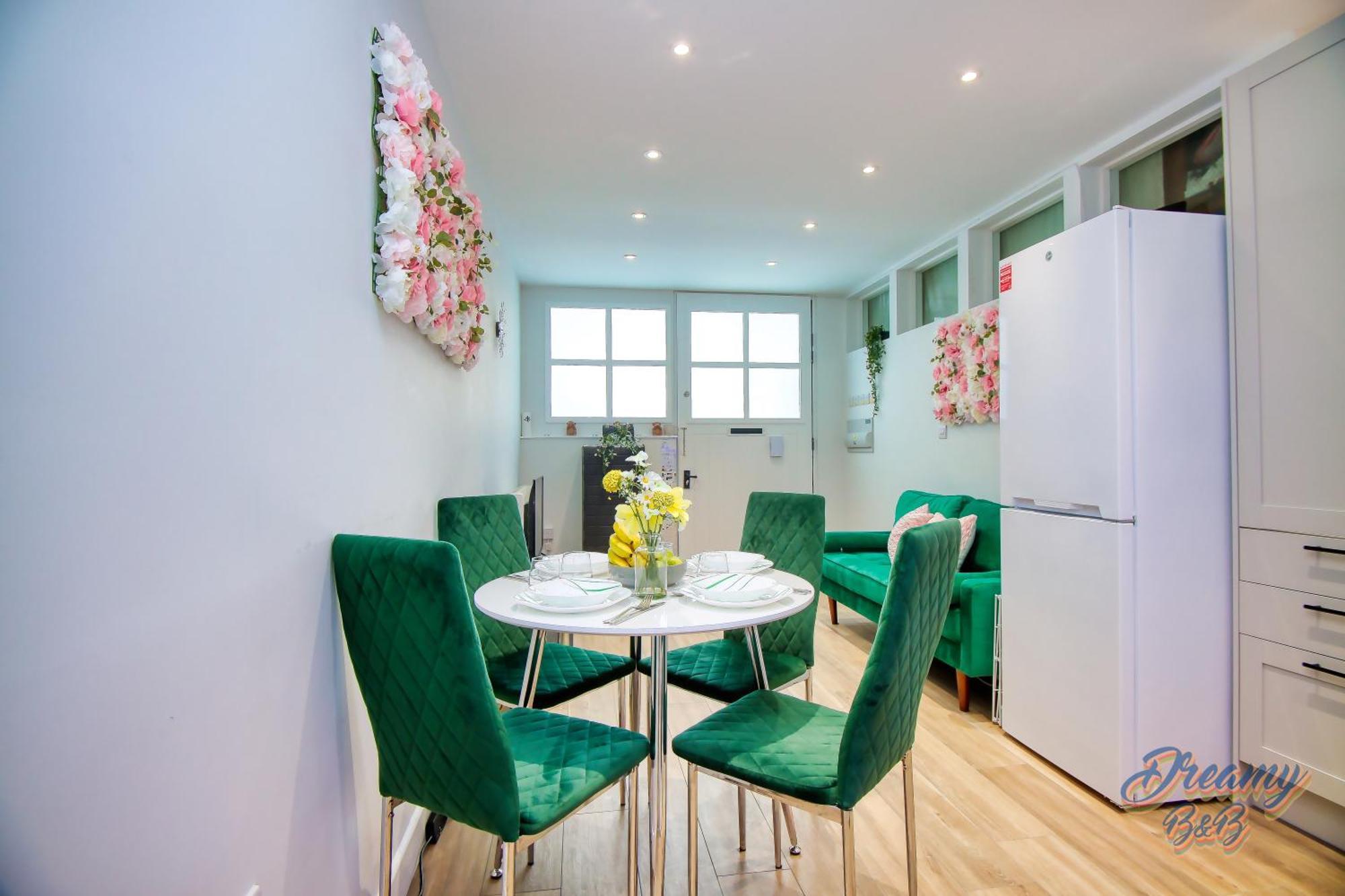 Апартаменты Amazing Place In Finsbury Park Лондон Экстерьер фото